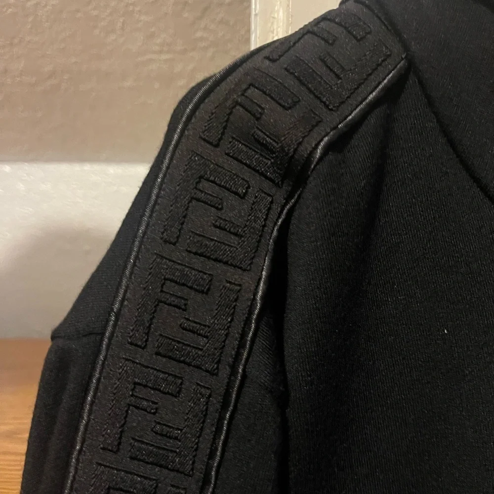 Fendi hoodie sweatshirt - Picture 2 of 5